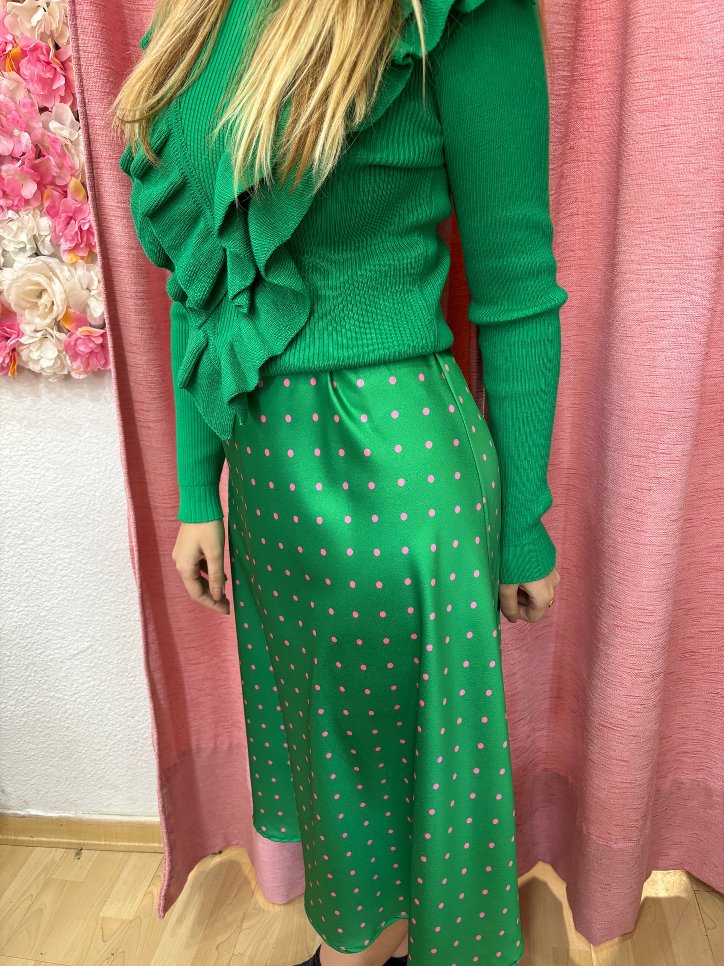 FALDA VERDE SATINADA