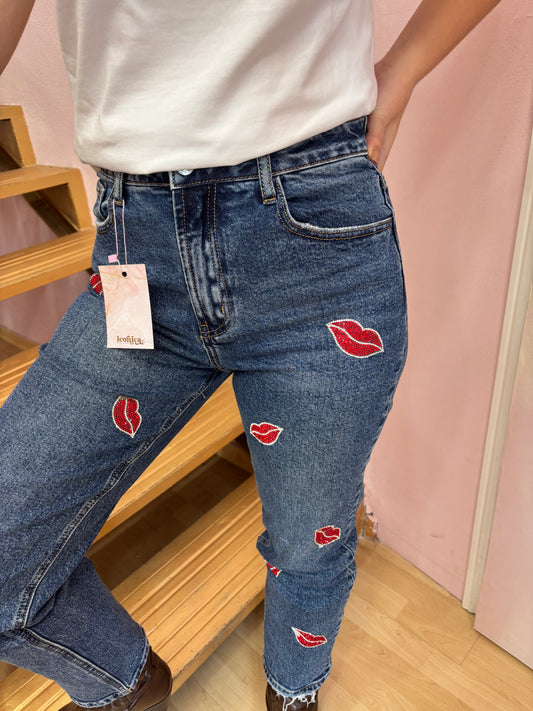 PANTALON VAQUERO LABIOS
