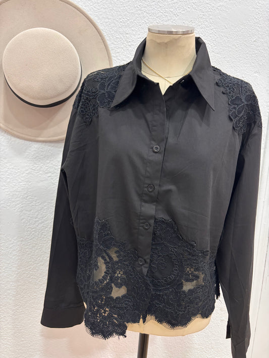 CAMISA NEGRA ENCAJE