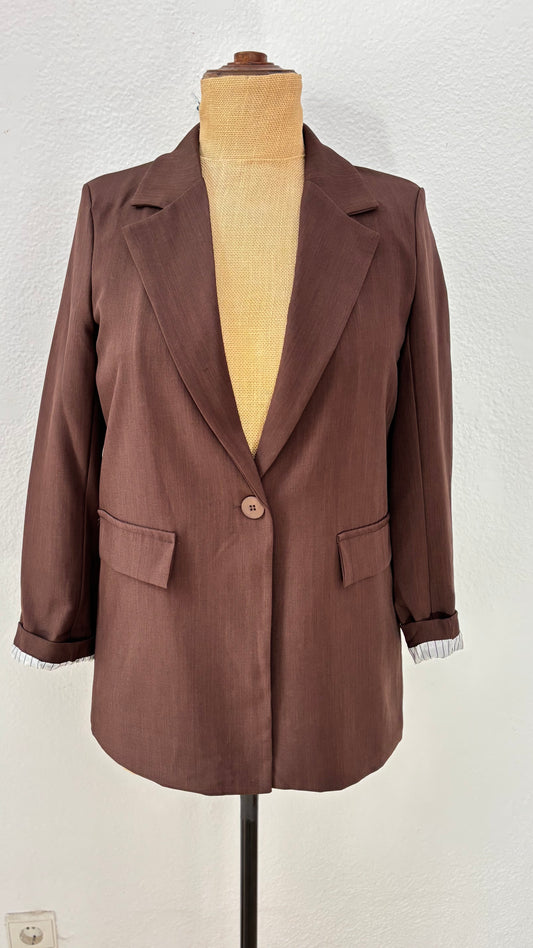 CHAQUETA MARRÓN