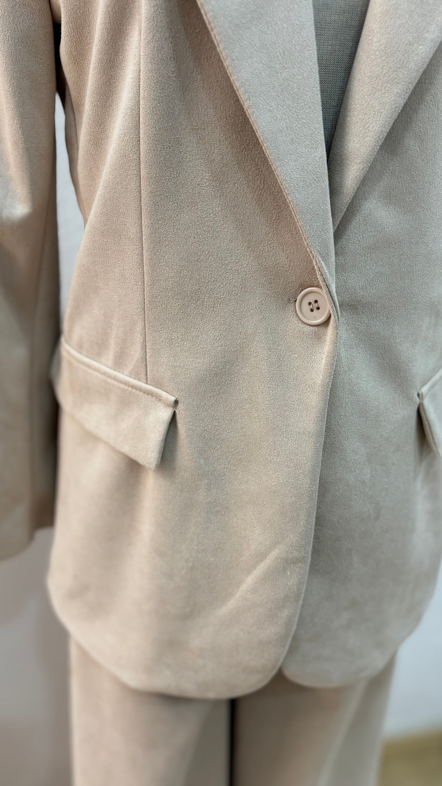 CHAQUETA ANTELINA CREMA